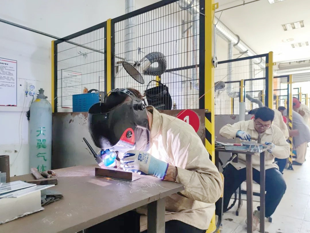 上海电焊短期培训班 | 铝及铝合金零件的焊接技巧